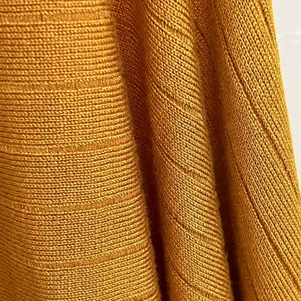 Sweater - Picture 5 of 5